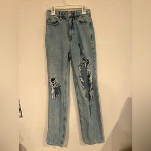 Ripped blue jeans 😋😋